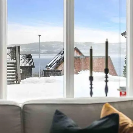 Nice And Warm Apartment With Free Parking Tromsø Esterno foto