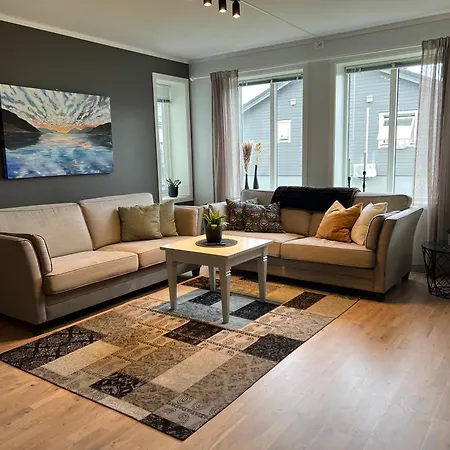 Nice And Warm Apartment With Free Parking Tromsø Esterno foto