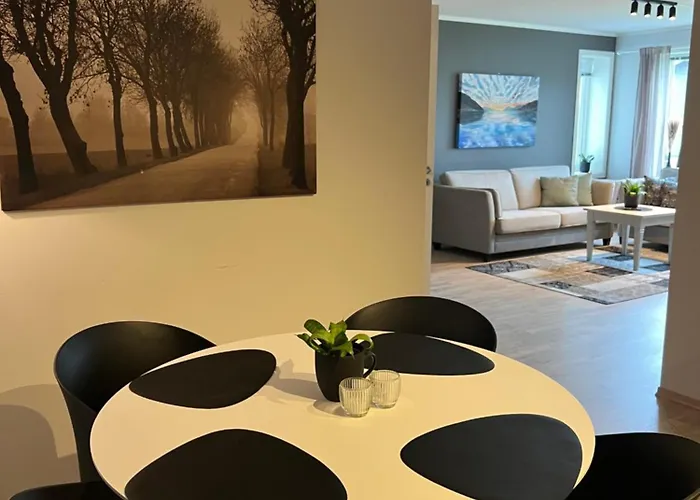 Nice And Warm Apartment With Free Parking